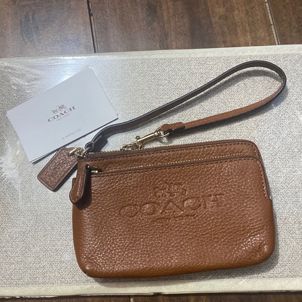 Coach new wristlet double pocket